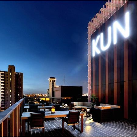 Kun Hotel Taichung Exteriör bild
