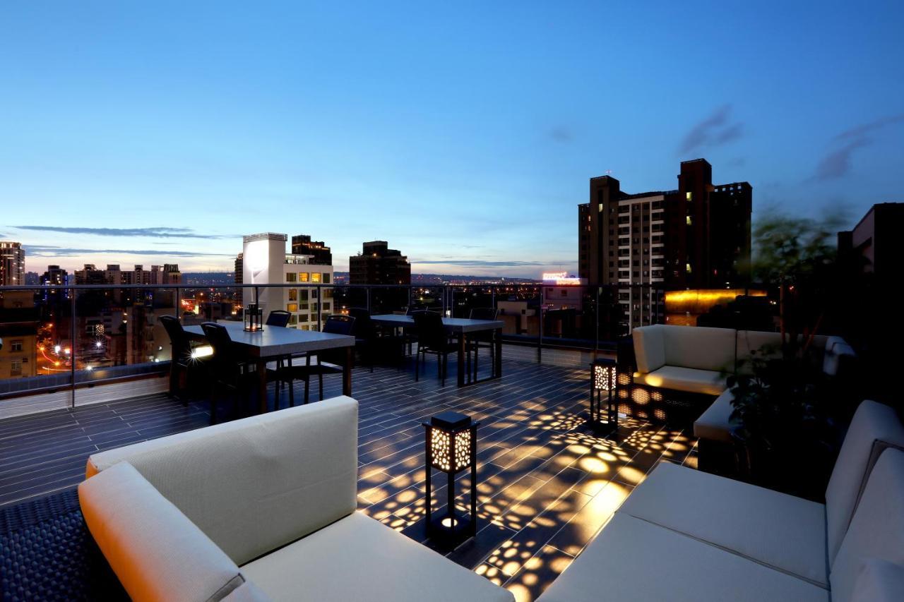 Kun Hotel Taichung Exteriör bild