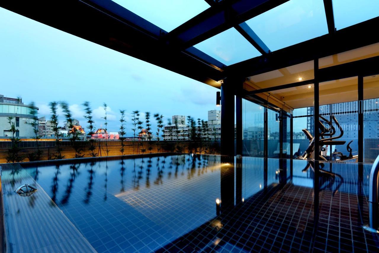 Kun Hotel Taichung Exteriör bild